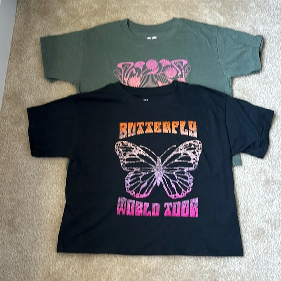 LOT EUC GIRL T-Shirts - Picture 1 of 6